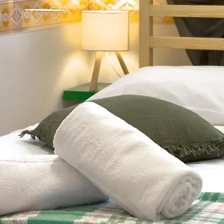 Luxurious Lucia Джардини-Наксос