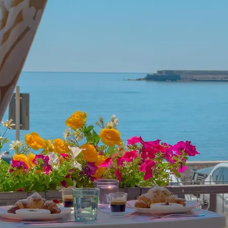 Luxurious Lucia Sea View 아파트 지아르디니낙소스