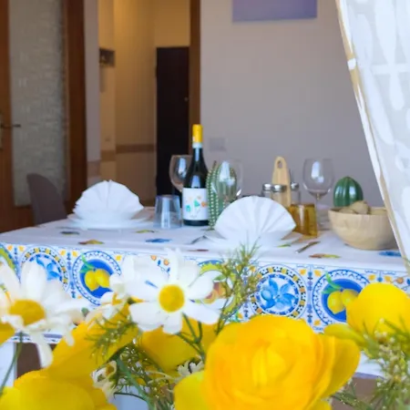 Luxurious Lucia Sea View Appartamento *
